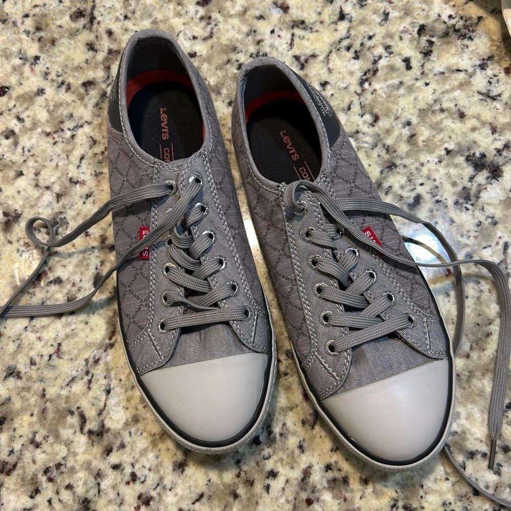 Levi's Women Shoes Canvas Sneakers Gray Size 8 Classic Comfort Flats